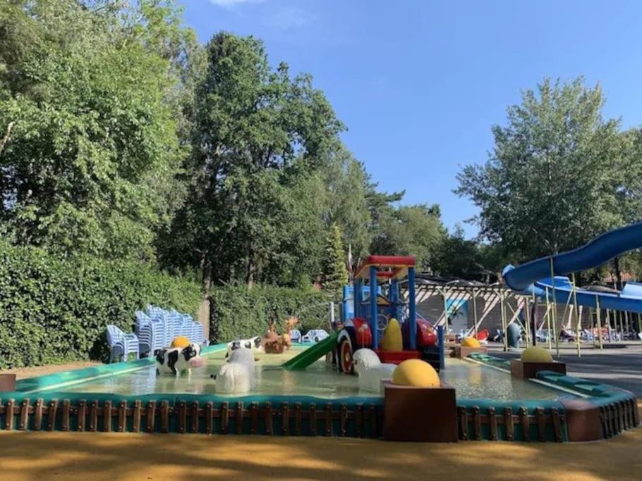 Te Huur: Leuke 4-Persoons Stacaravan Op Top Locatie! Гундерло Екстер'єр фото