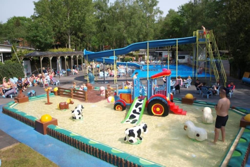 Te Huur: Leuke 4-Persoons Stacaravan Op Top Locatie! Гундерло Екстер'єр фото