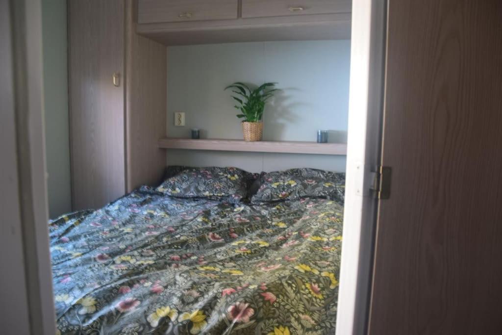 Te Huur: Leuke 4-Persoons Stacaravan Op Top Locatie! Гундерло Екстер'єр фото
