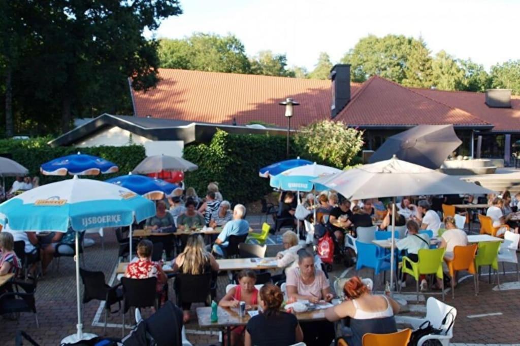 Te Huur: Leuke 4-Persoons Stacaravan Op Top Locatie! Гундерло Екстер'єр фото
